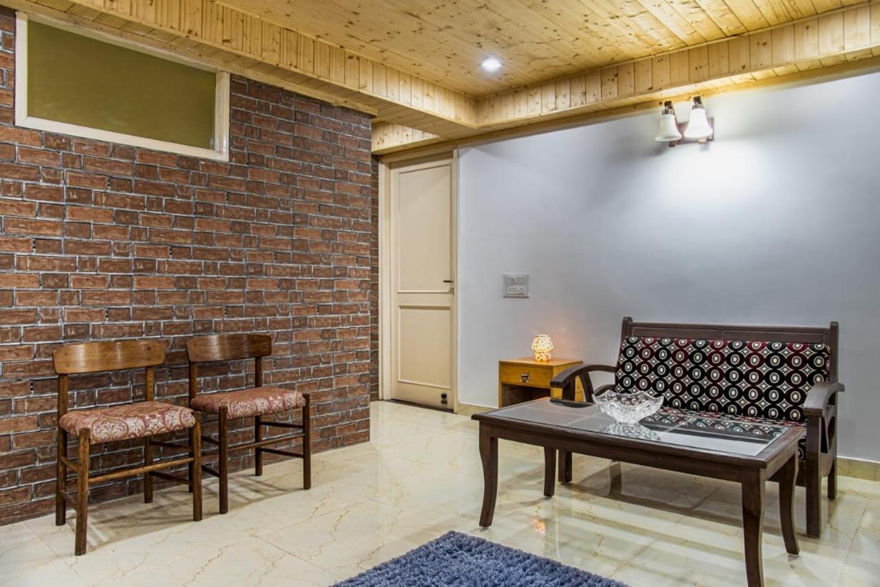 Mountain Mist Inn I Serviced Apt I Open Air Lawn & Rooftop I Bonfire I By Exotic Stays Kasauli Eksteriør bilde